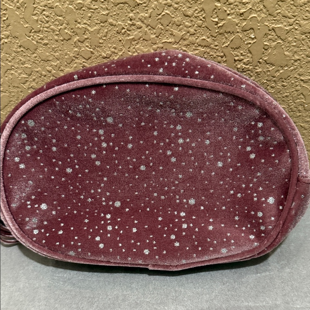 NWOT Elegant Velvet Clutch in Sparkling Silver & Mauve Color. Very roomy.